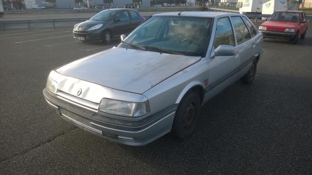 Image Feu arriere principal gauche (feux) - RENAULT R21