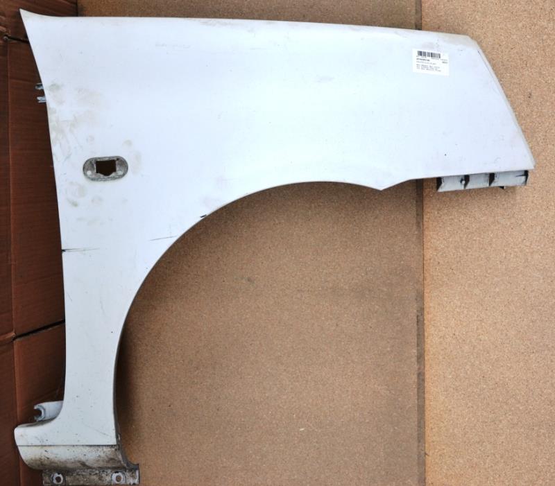 Aile avant droit RENAULT CLIO 2 PHASE 2  - 1