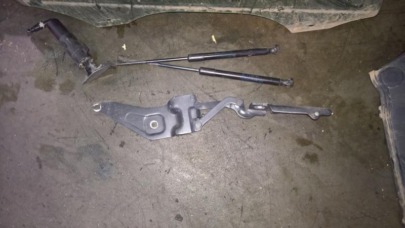 Verin de capot BMW X5 E70 PHASE 1 Diesel - 1