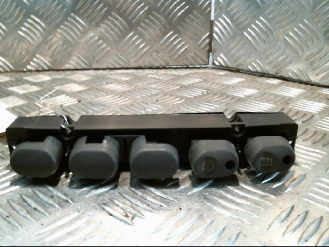 Bouton/Interrupteur FIAT PUNTO 1 PHASE 1 Essence - 1