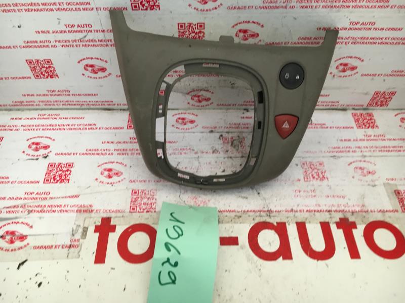 Bouton de warning RENAULT SCENIC 2 PHASE 1 Diesel - 1