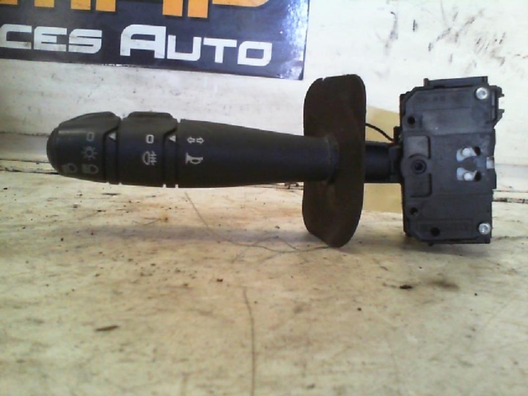 Commodo phare RENAULT CLIO 2 PHASE 1 Essence - 1