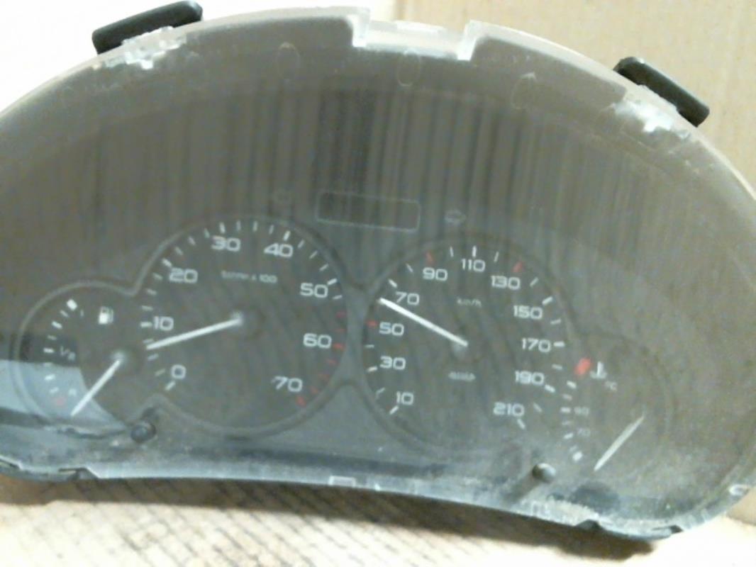 Compteur PEUGEOT 406 Diesel - 1