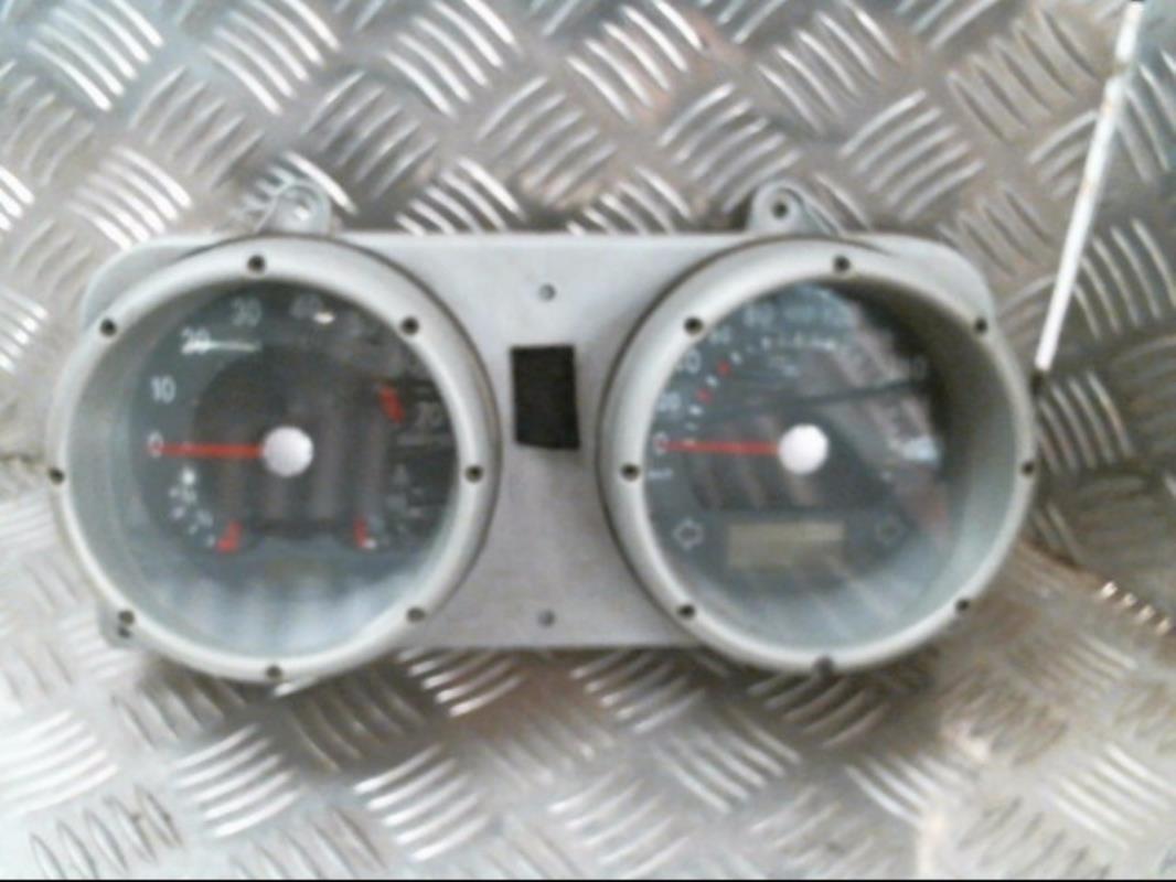 Compteur VOLKSWAGEN POLO 3 PHASE 2 Essence - 1
