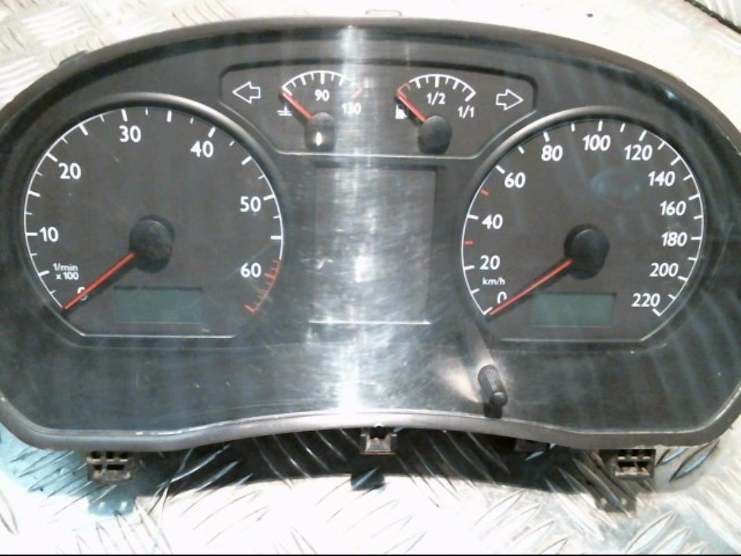 Tachimetro VOLKSWAGEN POLO 4 PHASE 1 Gasolina - 1