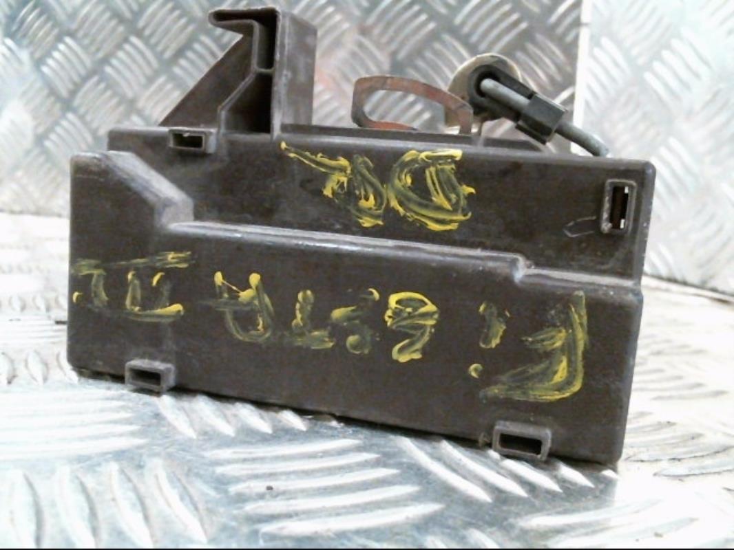 Chiusura non centralizzata anteriore destra FORD FIESTA 3 PHASE 2  - 1