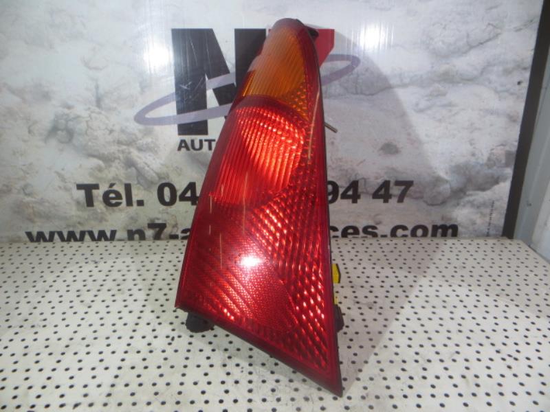 Fanale posteriore principale sinistro (luci) FORD FOCUS 1 Gasolina - 1