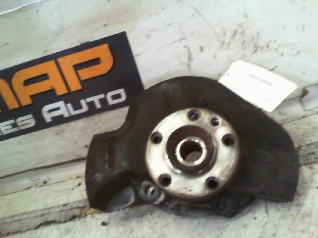 Fusee avant gauche PEUGEOT 807 Diesel - 1
