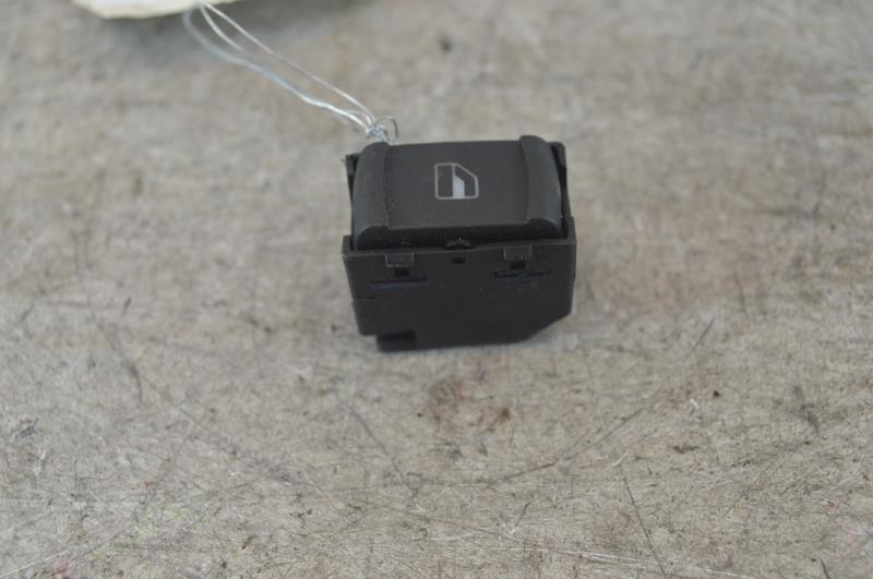 Interruttore lavacristalli posteriore destro VOLKSWAGEN GOLF 4 Gasolina - 1