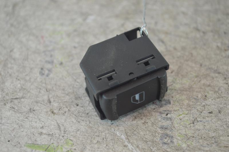 Interruttore lavacristalli posteriore sinistro VOLKSWAGEN GOLF 4 Gasolina - 1