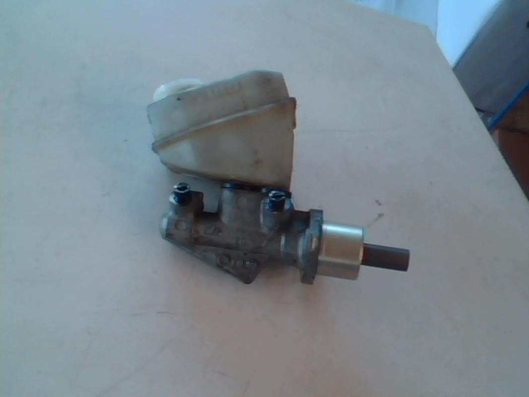 Maitre cylindre (freinage) RENAULT CLIO 2 PHASE 1 Essence - 1