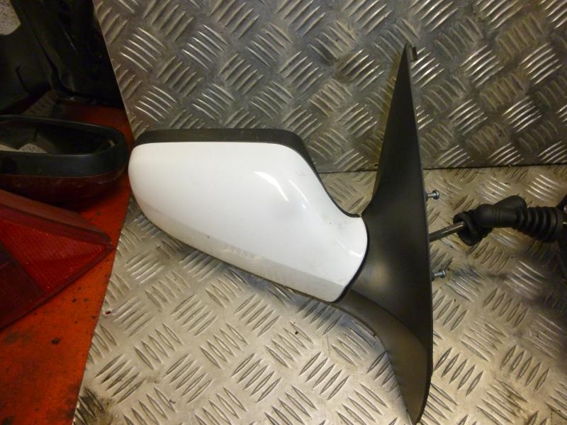 Retrovisor derecho OPEL ASTRA G Diésel - 1