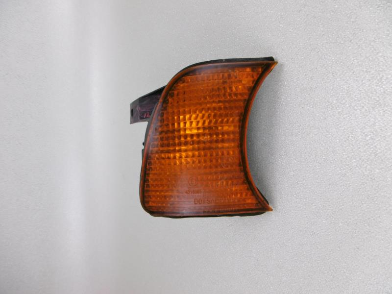 Gruppo ottico anteriore secondario destro (luci)(freccia) BMW SERIE 5 E34  - 1