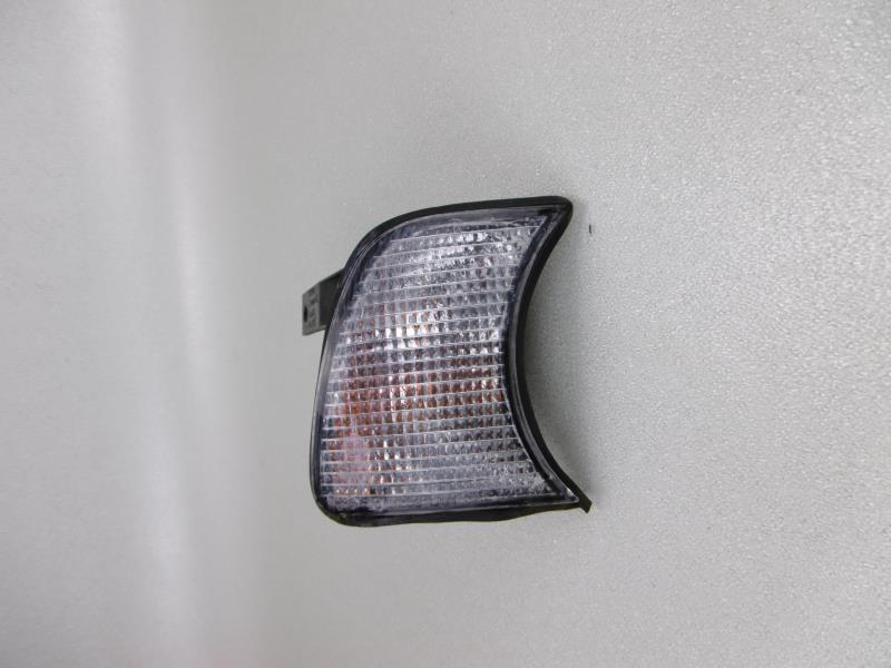 Gruppo ottico anteriore secondario destro (luci)(freccia) BMW SERIE 5 E34  - 1