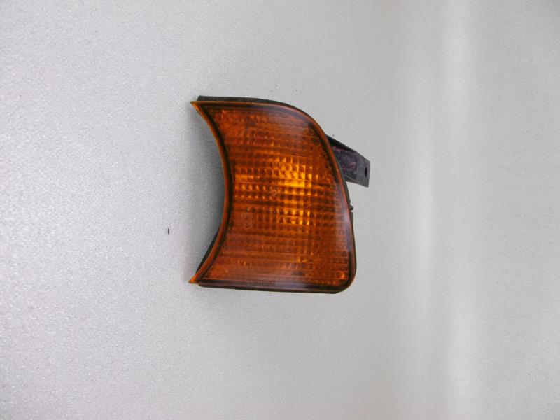 Gruppo ottico anteriore secondario sinistro (luci)(freccia) BMW SERIE 5 E34  - 1