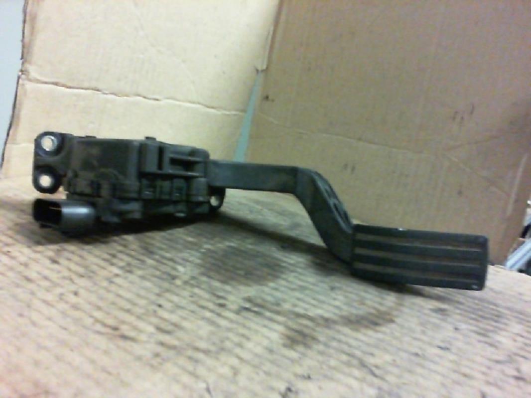 Pedale acceleratore FORD FIESTA 5 PHASE 1  - 1
