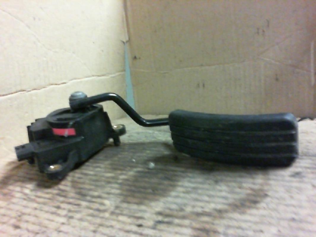 Pedale acceleratore RENAULT CLIO 3 PHASE 1 Diésel - 1
