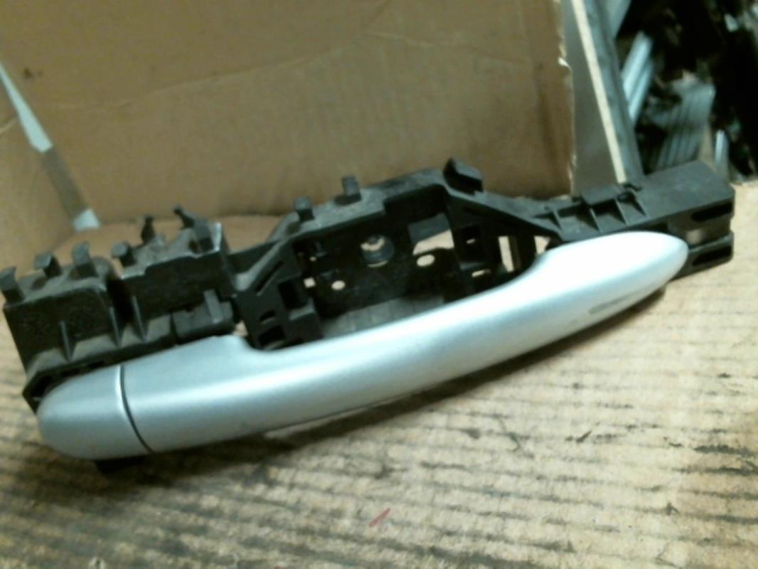 Maniglia portiera posteriore destra RENAULT SCENIC 2 PHASE 1 Diésel - 1