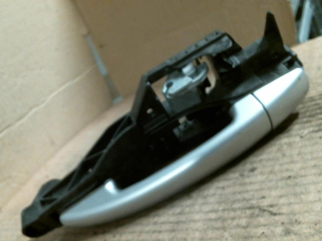 Maniglia portiera posteriore sinistra PEUGEOT 207 PHASE 2 Diésel - 1