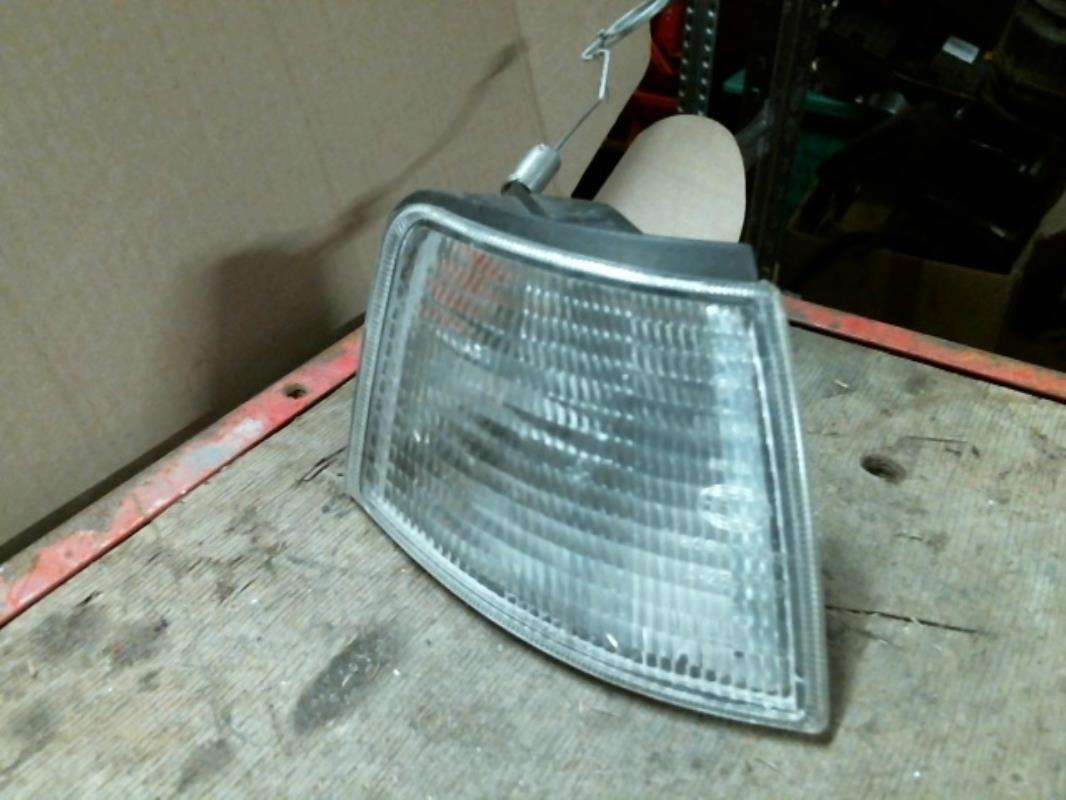 Gruppo ottico anteriore secondario destro (luci)(freccia) SEAT TOLEDO 2 Diésel - 1