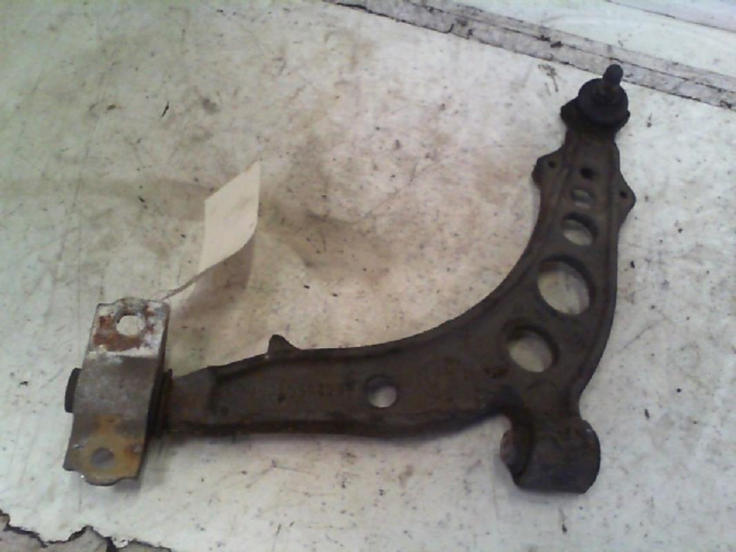 Triangolo anteriore sinistro FIAT PUNTO 1 PHASE 1 Gasolina - 1
