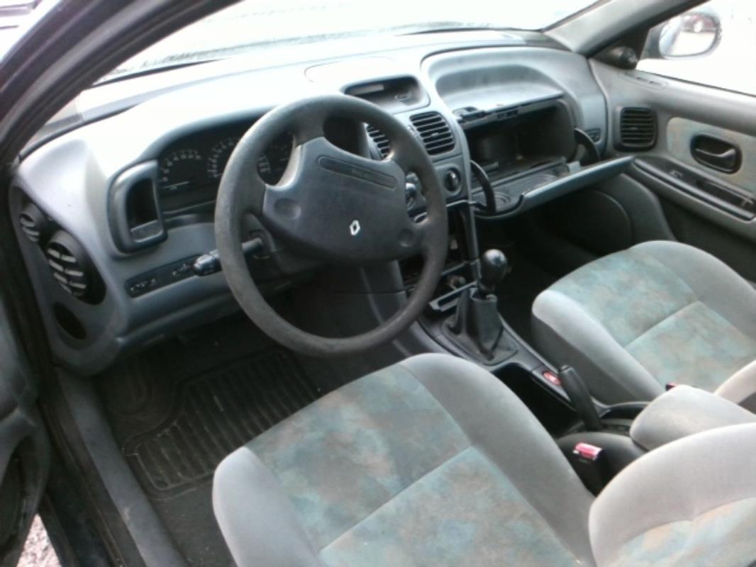 Image Pare choc avant - RENAULT LAGUNA 1