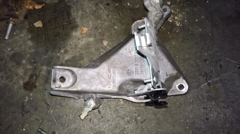 Support moteur gauche BMW SERIE 1 E87 PHASE 1  - 1