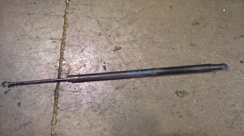 Verin de coffre BMW SERIE 3 E46  - 1