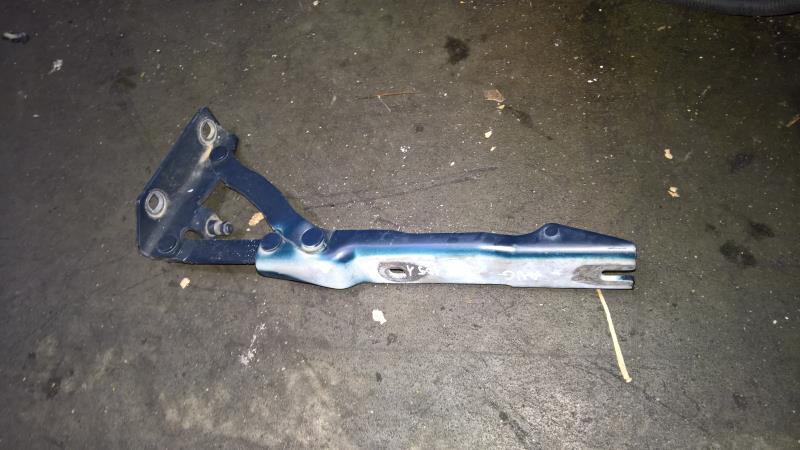 Charniere de capot BMW SERIE 5 (E60) PHASE 2 (LCI) Diesel - 1