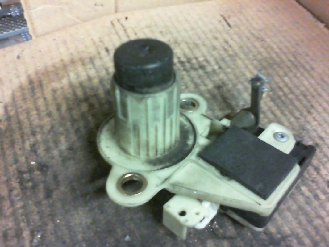 Botón del maletero RENAULT LAGUNA 1  - 1
