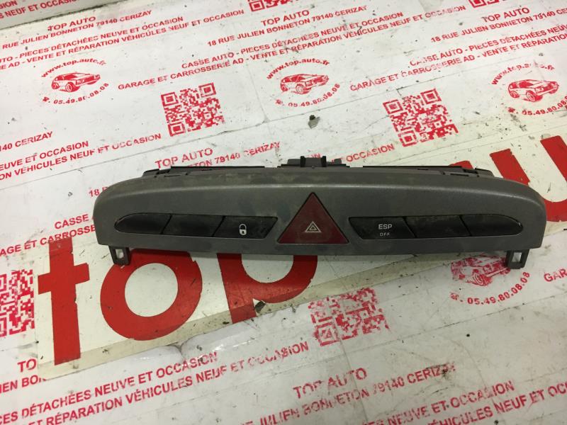 Bouton de warning PEUGEOT 308 1 PHASE 2 Diesel - 1