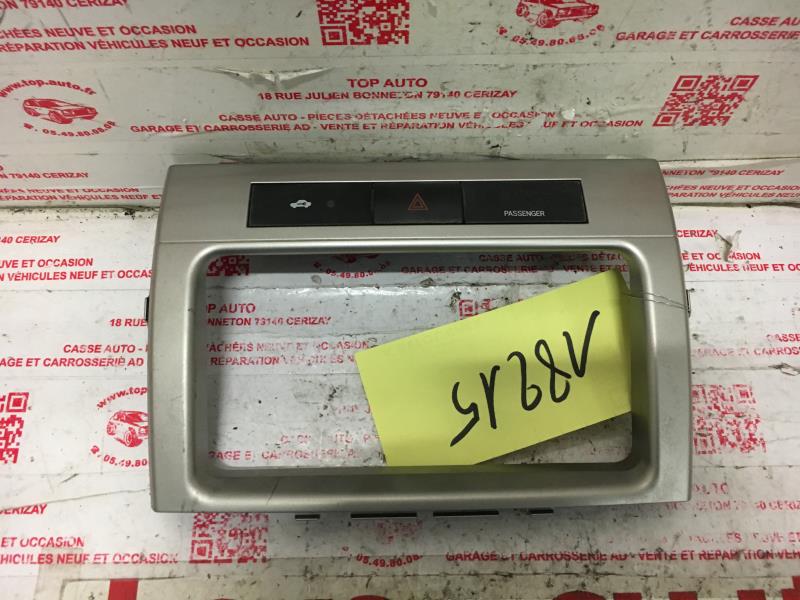 Bouton de warning TOYOTA COROLLA VERSO 2 PHASE 1 Diesel - 1