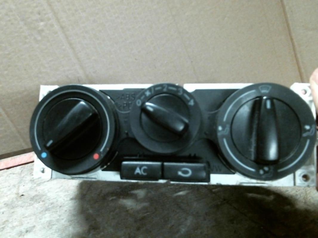 Commande chauffage VOLKSWAGEN POLO 3 PHASE 1  - 1