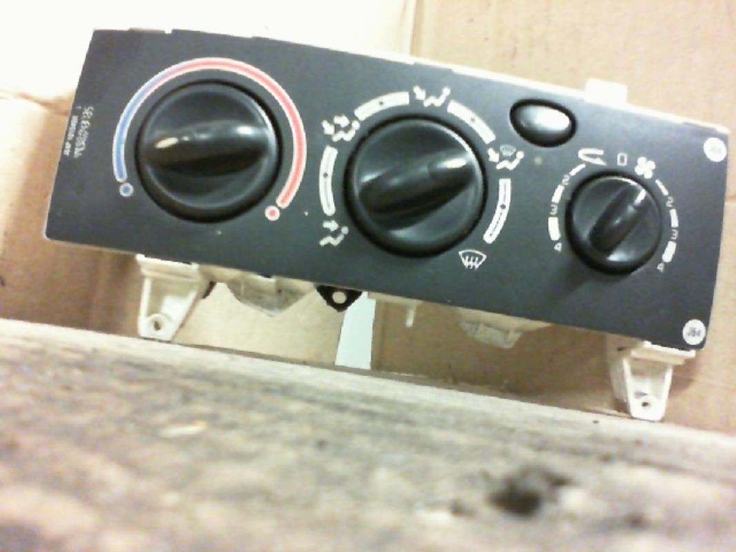 Commande chauffage RENAULT SCENIC 2  - 1