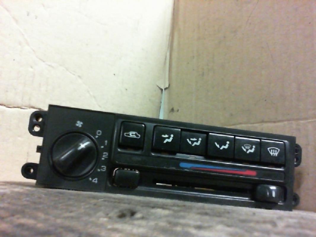 Commande chauffage NISSAN PRIMERA 1  - 1