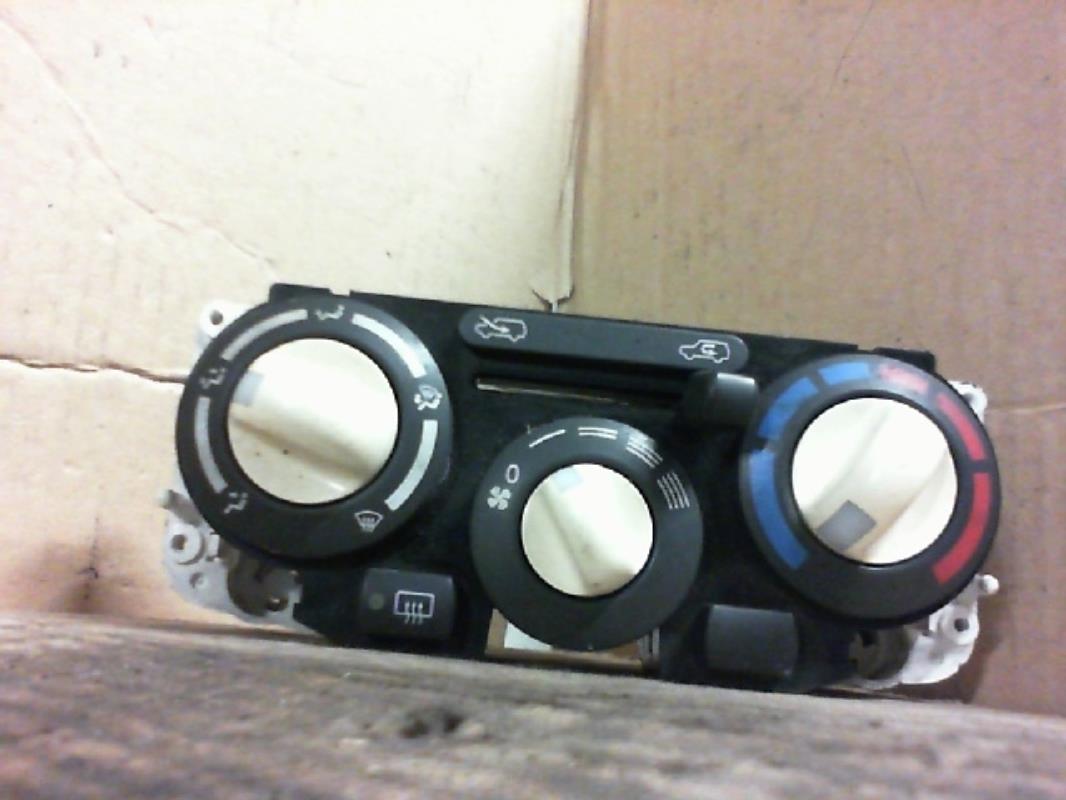Commande chauffage NISSAN MICRA 1 Essence - 1