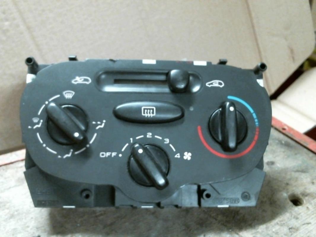 Commande chauffage PEUGEOT 206 PHASE 1 Essence - 1