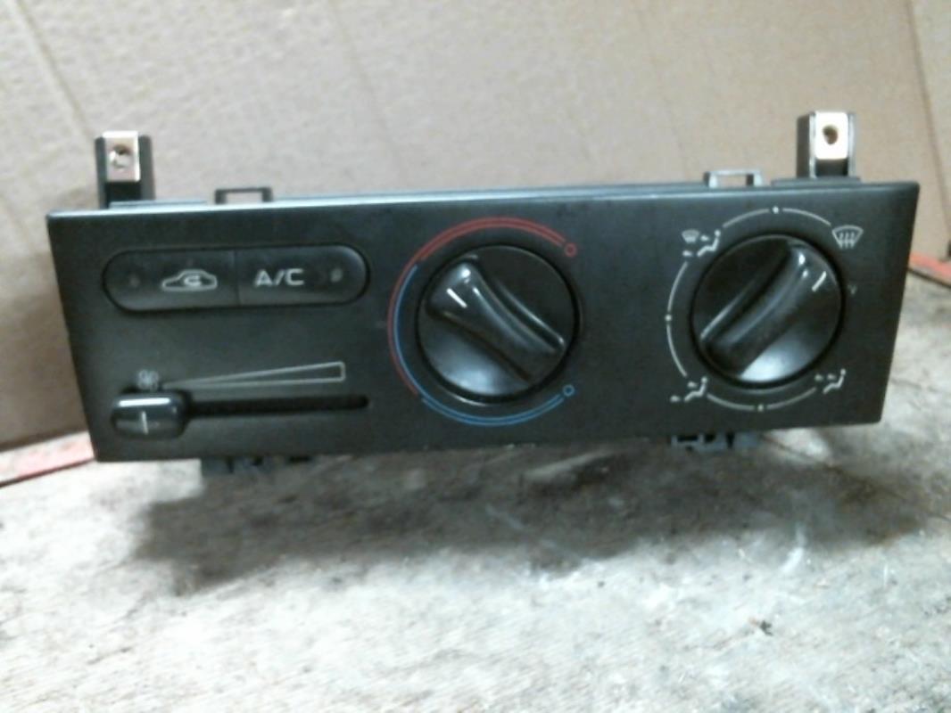 Commande chauffage PEUGEOT 406 PHASE 1 Essence - 1