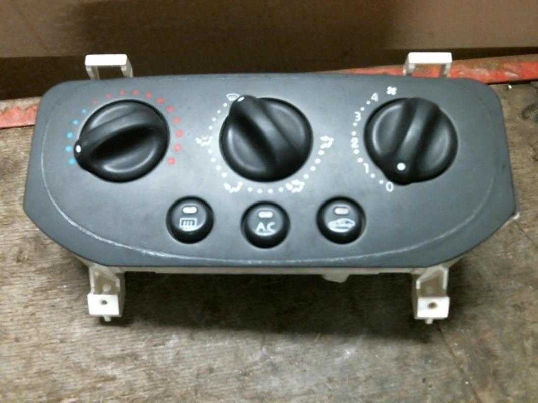 Commande chauffage RENAULT CLIO 2 PHASE 1 Essence - 1