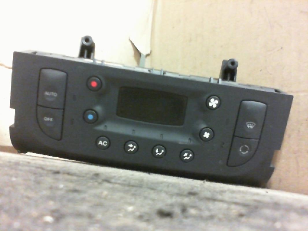 Commande chauffage RENAULT CLIO 2 PHASE 2 Essence - 1