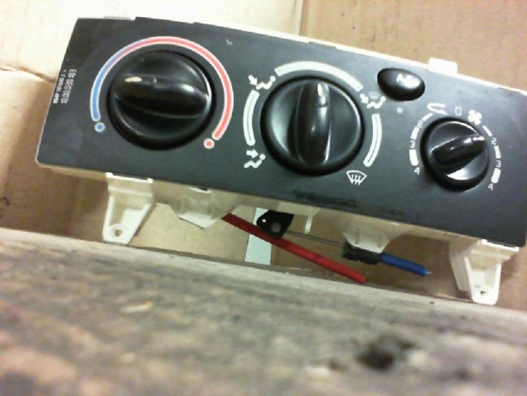 Commande chauffage RENAULT MEGANE 1 PHASE 2 Essence - 1