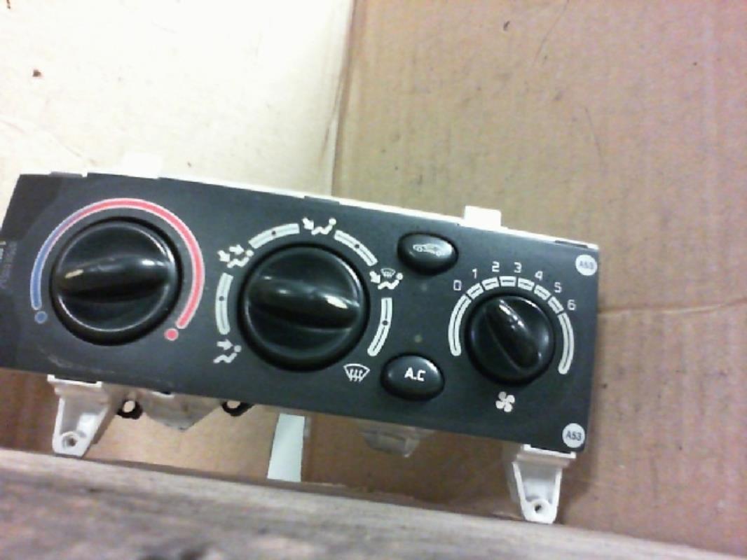 Commande chauffage RENAULT MEGANE 1 Diesel - 1