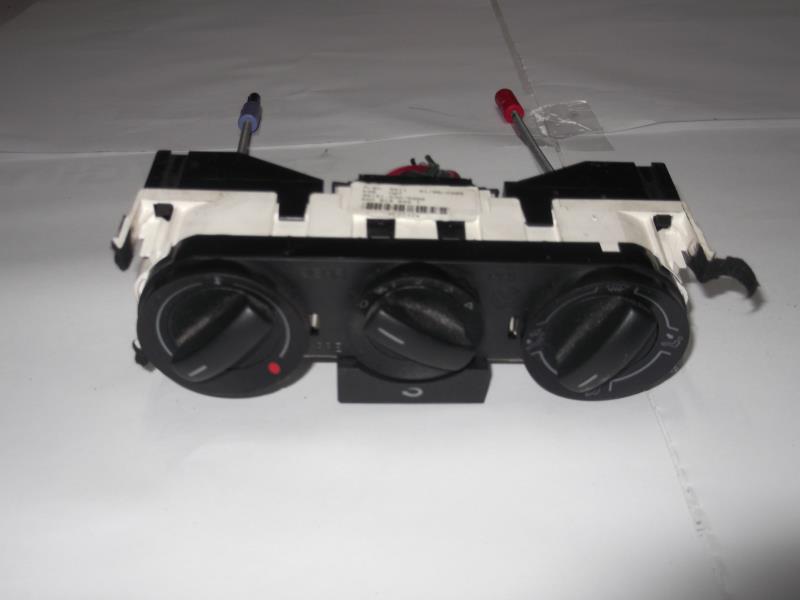 Commande chauffage VOLKSWAGEN FOX Essence - 1