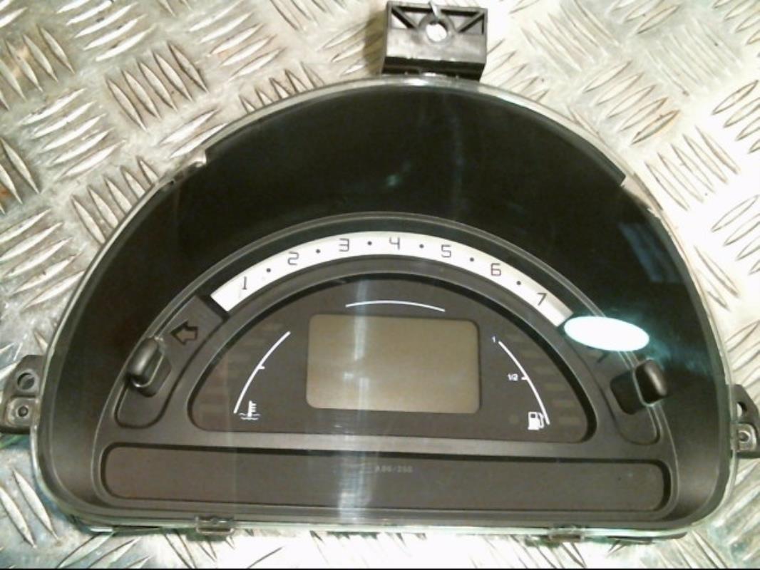 Compteur CITROEN C2 PHASE 1 Essence - 1