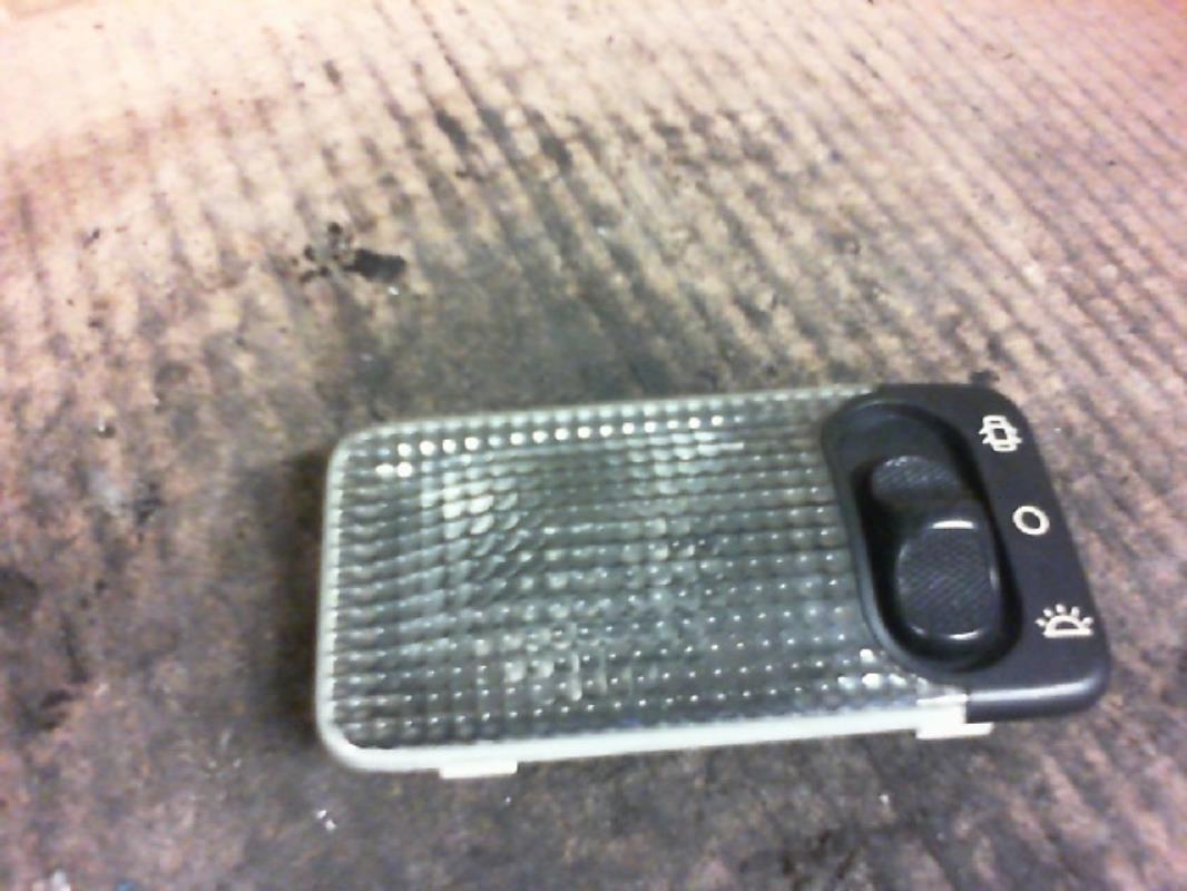 Eclairage de plafonnier PEUGEOT 806  - 1