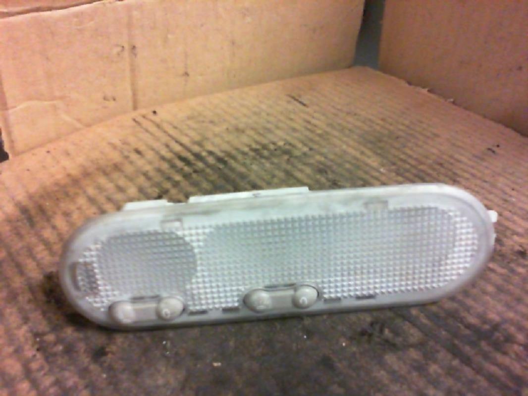 Eclairage de plafonnier RENAULT CLIO 3 PHASE 2 Diesel - 1
