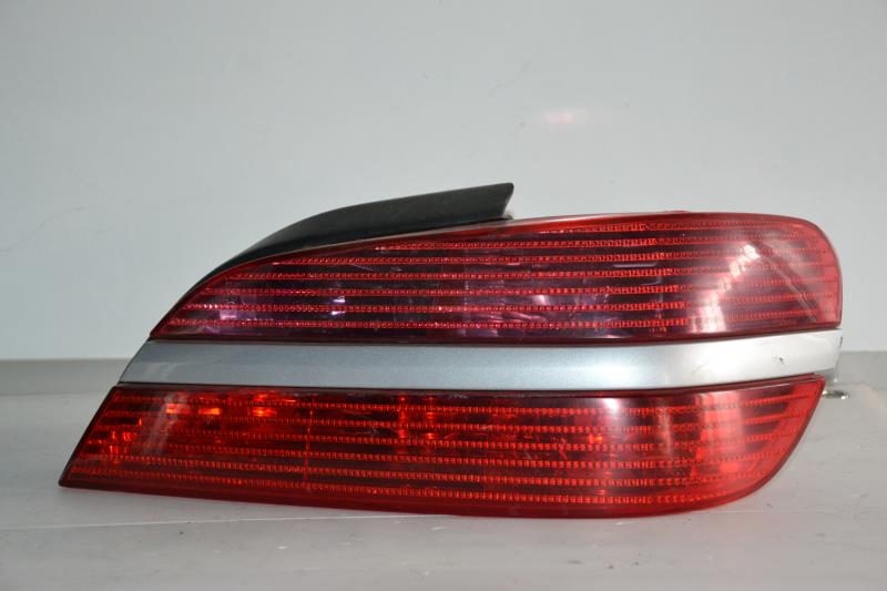 Cabochon arriere droit PEUGEOT 406 PHASE 2  - 1