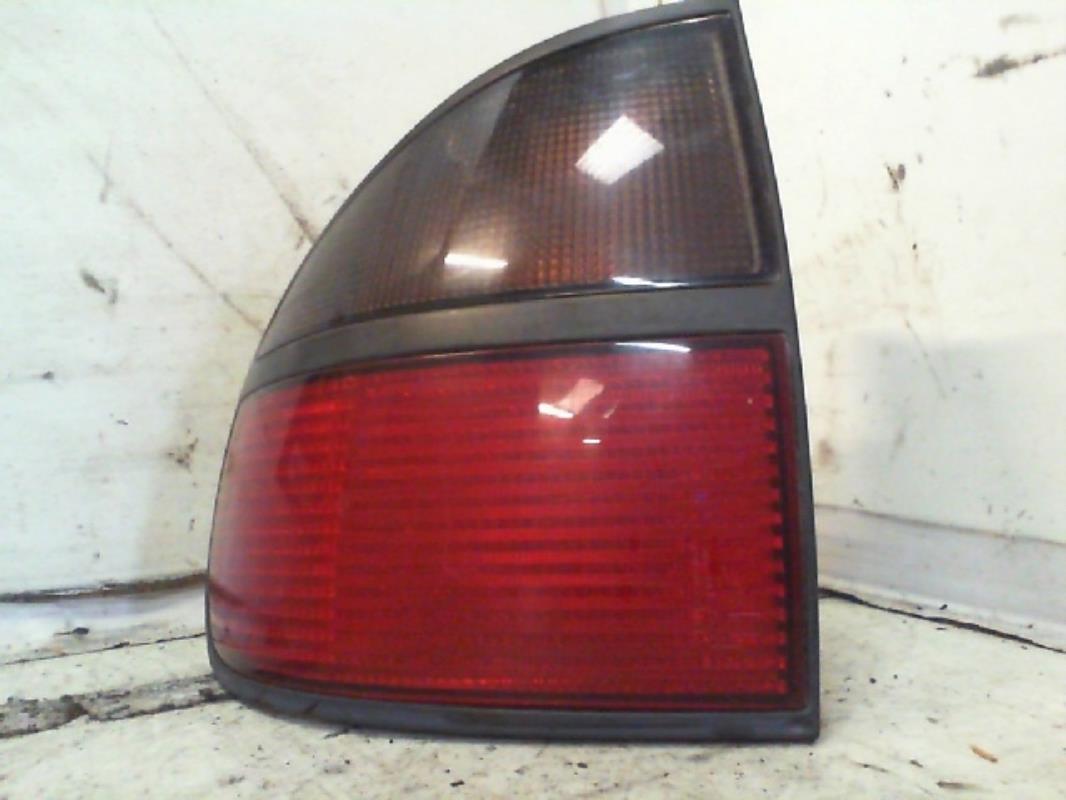 Fanale posteriore principale sinistro (luci) RENAULT LAGUNA 1 PHASE 1 Gasolina - 1