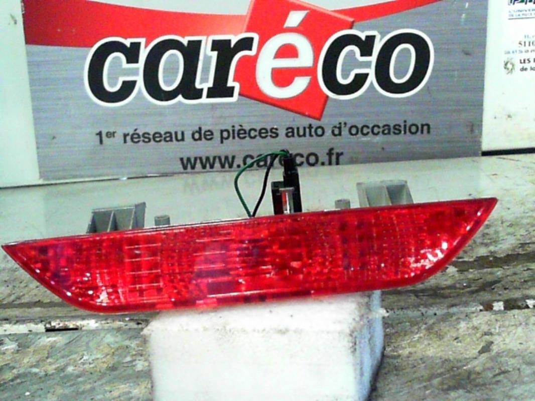 Feu arriere stop central HYUNDAI GETZ PHASE 1 Diesel - 1