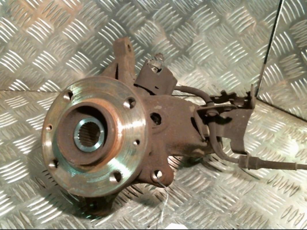 Fusee avant droit CITROEN XSARA PHASE 2 Essence - 1